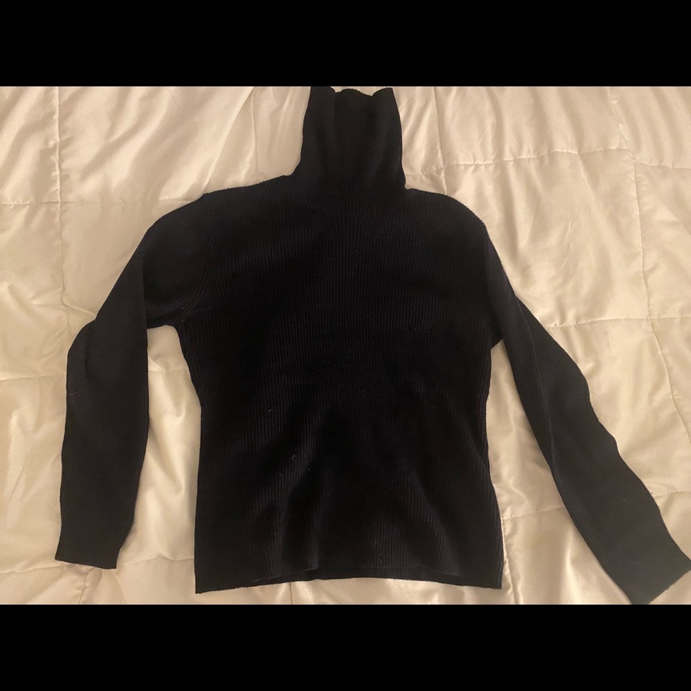 Women’s Navy wool turntle neck sweater